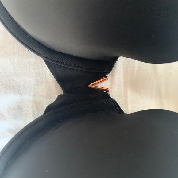 Victoria’s Secret Lined Perfect Coverage bra - Picture 3 of 3